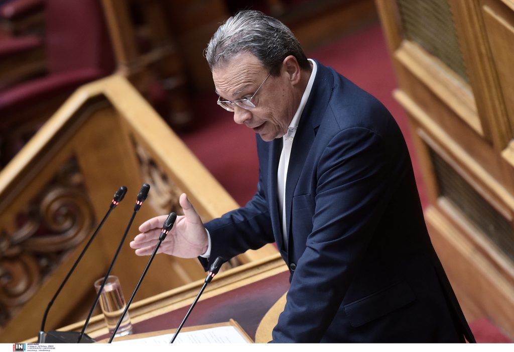 Βουλή Φάμελλος: Φτωχοί οι