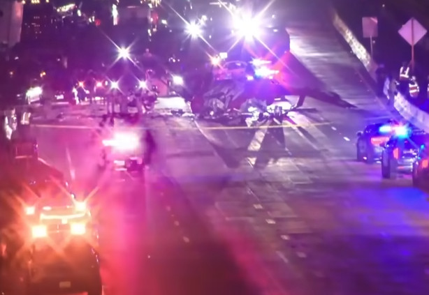 Ιατρικό ελικόπτερο συνετρίβη σε αυτοκινητόδρομο της Καλιφόρνιας  Τρεις τραυματίες