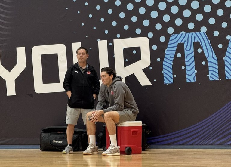 Παραμένει αμφίβολος ο Όσμαν μία μέρα πριν τον ημιτελικό της Ελλάδας με την Τουρκία