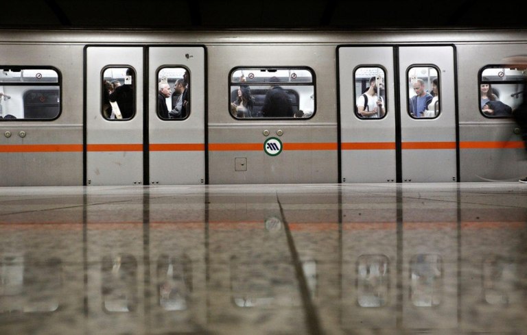 Μετρό: Ξεκινά σήμερα η 24ωρη λειτουργία  Τι ισχύει για Τραμ και Λεωφορεία
