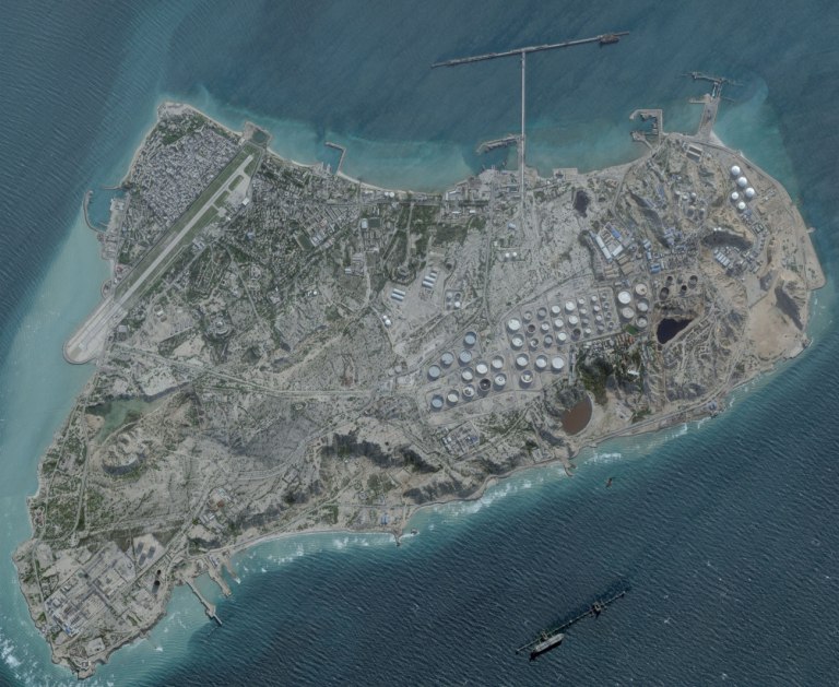 Το νησί Χαργκ του Ιράν που θα μπορούσε να φέρει στον Τραμπ τη νίκη χωρίς να στείλει ούτε έναν στρατιώτη