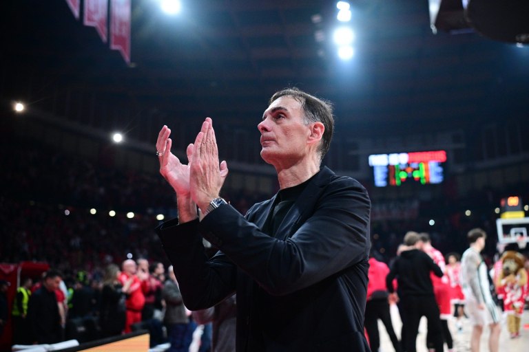 Μπαρτζώκας: Βλέπετε τι μάχη γίνεται στην 10η, 11η θέση, παλεύουν ομάδες με τρομερό ρόστερ και καλούς προπονητές