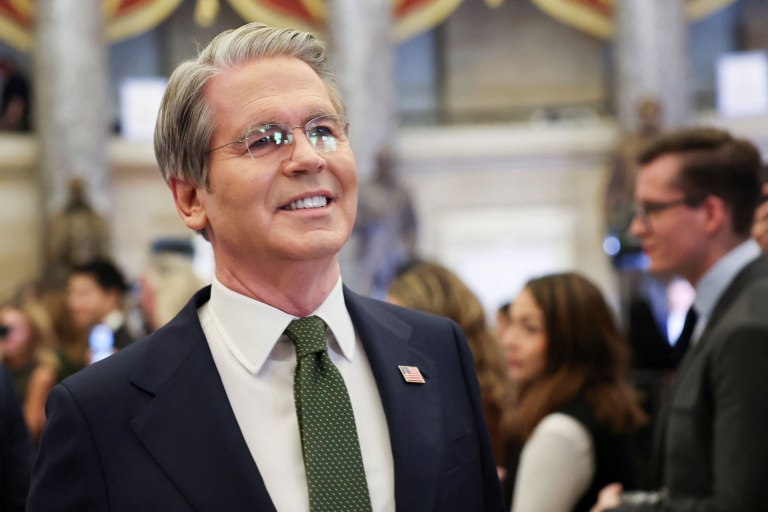 Οι ΗΠΑ άνοιξαν βεντέτα με την Ισπανία  Κατηγορούν τη Μαδρίτη ότι θέτει σε κίνδυνο τους Αμερικανούς