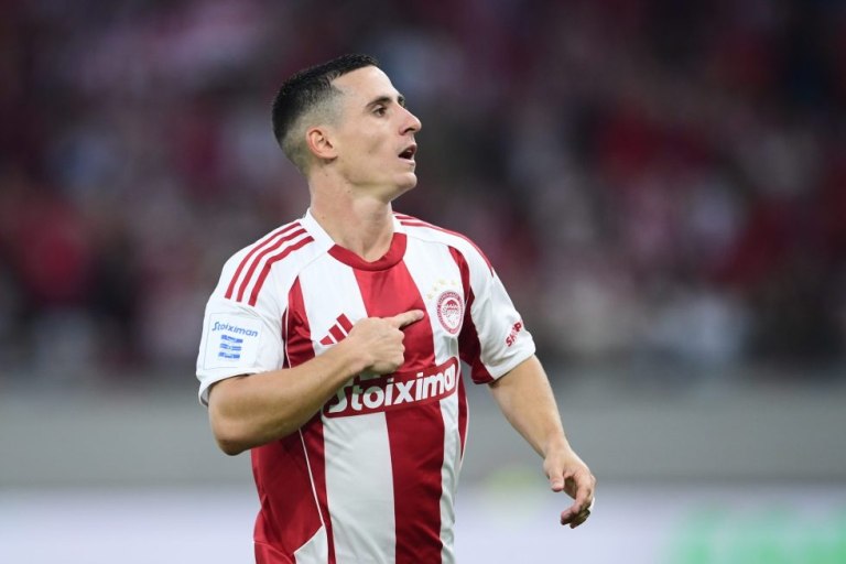 Ποντένσε: Θέλουμε ένα γήπεδο γεμάτο (vid)