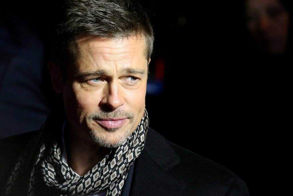 Η γυναίκα που ερωτεύτηκε τον Brad Pitt  Από θύμα απάτης σε φωνή επιβίωσης