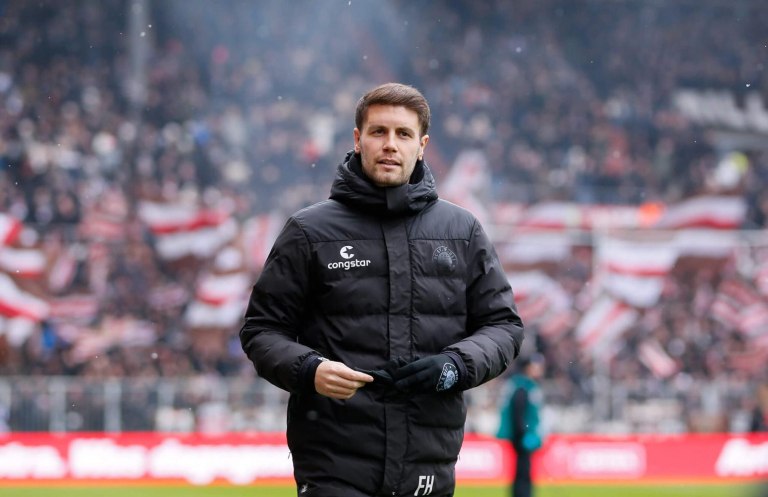 Το βήμα τίτλου της Άρσεναλ και η επίθεση του Χιούρτζελερ στους κανονιέρηδες