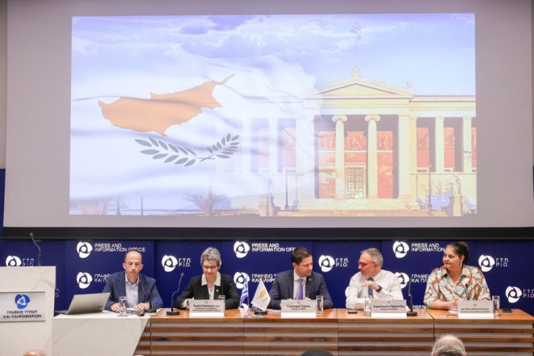 Το ΕΚΠΑ στην Κύπρο: Ένα νέο ορόσημο για την τριτοβάθμια εκπαίδευση  Πρόσκληση για φοίτηση σε 5 Τμήματα