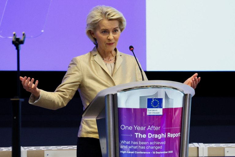 ΕΕ: Η Ούρσουλα φον ντερ Λάιεν συμφώνησε με τον Τραμπ για κυρώσεις στη Ρωσία και απεμπλοκή από το φυσικό αέριο