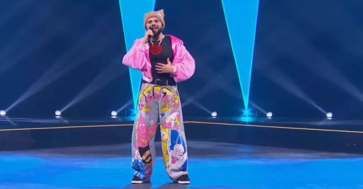 Eurovision 2026: Ο Akylas ξεσήκωσε το τηλεοπτικό κοινό της Σερβίας ερμηνεύοντας το Ferto στον Εθνικό Τελικό της χώρας