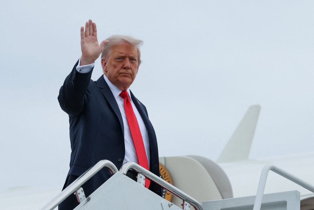 Τραμπ: Έτοιμος να επιβάλει κυρώσεις στη Ρωσία