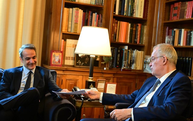 Συνάντηση με Κ. Τασούλα - Κ. Μητσοτάκη την Τρίτη