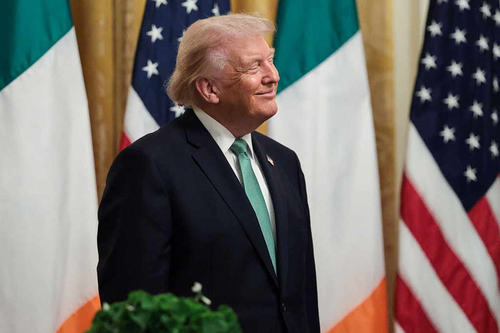 Ντόναλντ Τραμπ: Ρήγμα με το