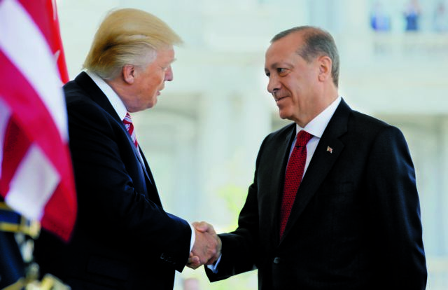 Γιατί δεν ανησυχεί την Αθήνα το ραντεβού Τραμπ  Ερντογάν