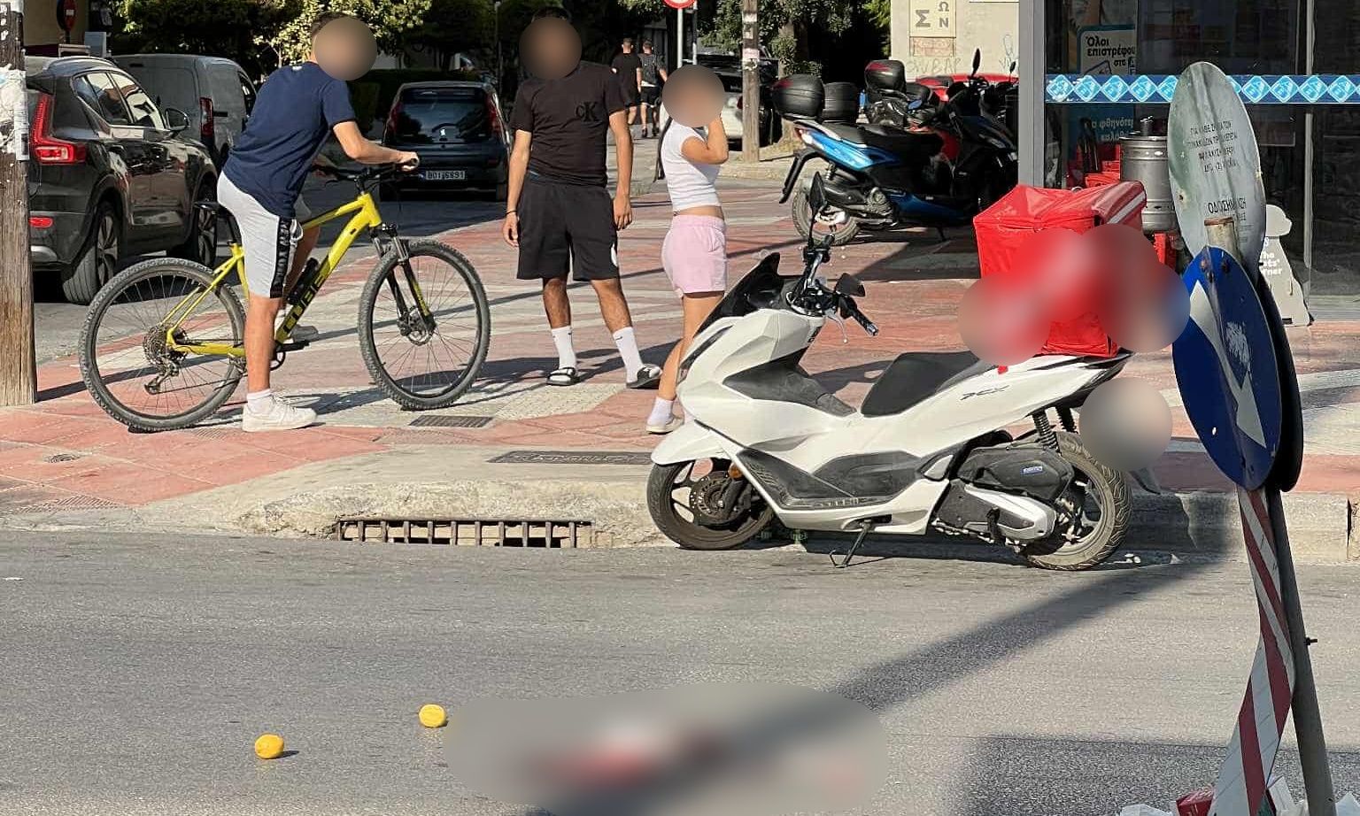 Βόλος: Σε κρίσιμη κατάσταση πεζός μετά από τροχαίο  Παρασύρθηκε από όχημα