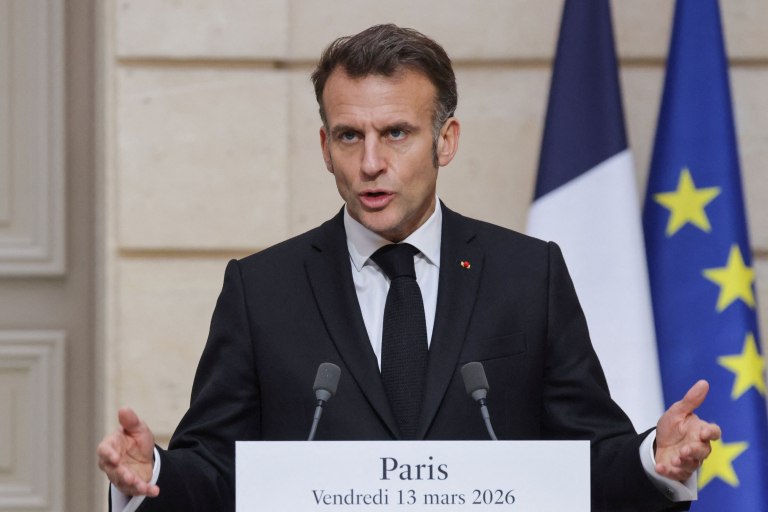 Μακρόν: Ο ρόλος της Γαλλίας στη Μέση Ανατολή παραμένει καθαρά αμυντικός παρά τον θάνατο στρατιώτη