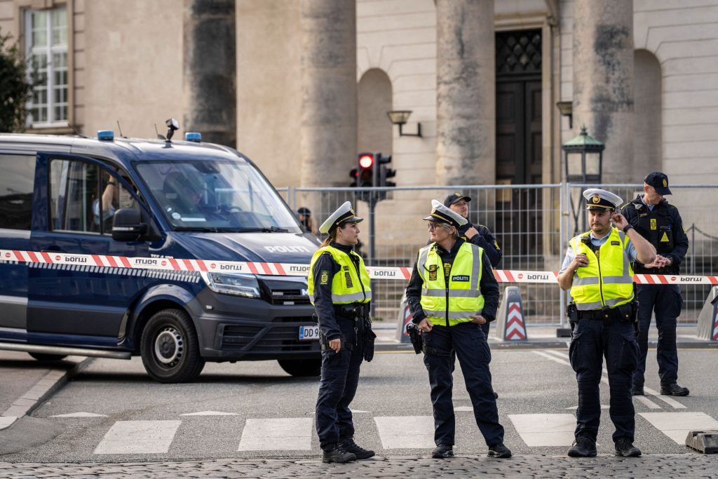 Φρούριο η Δανία λόγω της Συνόδου Κορυφής της ΕΕ  Δυνάμεις του ΝΑΤΟ σε εγρήγορση