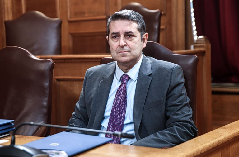 Γιώργος Μυλωνάκης: Εξακολουθεί να νοσηλεύεται στη ΜΕΘ  Κρίσιμη αλλά σταθερή η κατάσταση της υγείας του