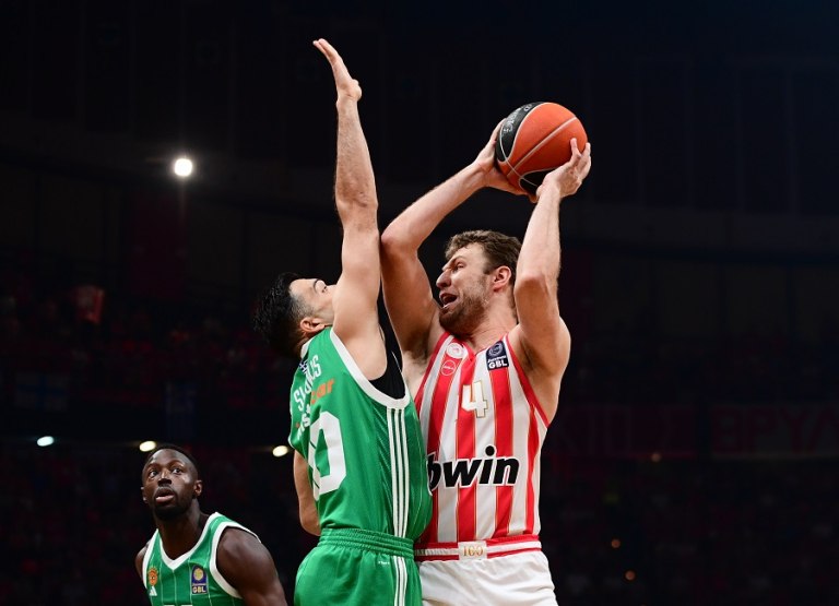 Ολυμπιακός  Παναθηναϊκός: Οι 12άδες με τις οποίες θα αγωνιστούν οι αιώνιοι