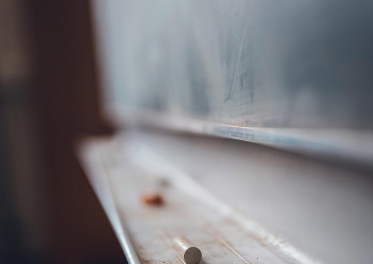 Στα όριά τους οι εκπαιδευτικοί, ζητούν ουσιαστικά μέτρα  Ανακοίνωση ΟΛΜΕ μετά τον θάνατο της καθηγήτριας