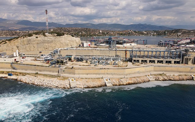 Πηγές ΔΕΣΦΑ: Η Ρεβυθούσα θεμέλιος λίθος της ενεργειακής συνεργασίας ΕΕ-ΗΠΑ