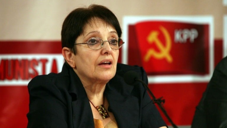 Αλέκα Παπαρήγα: Το χειρουργείο στο Αγία Όλγα  Το ευχαριστώ στους γιατρούς και τους νοσηλευτές