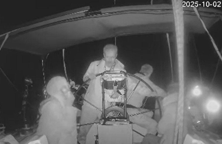 Πλησιάζει στη Γάζα το τελευταίο πλοίο του Global Sumud Flotilla  Δείτε live