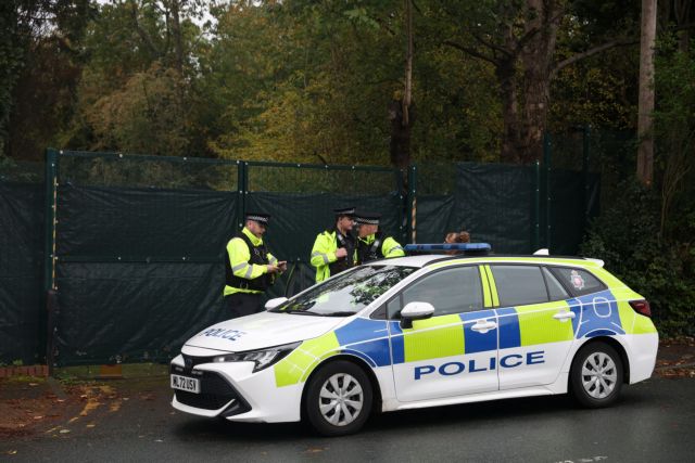 Μάντσεστερ: Πιθανός θάνατος του ενός θύματος από αδέσποτες σφαίρες  Εξονυχιστική έρευνα για τον δράστη