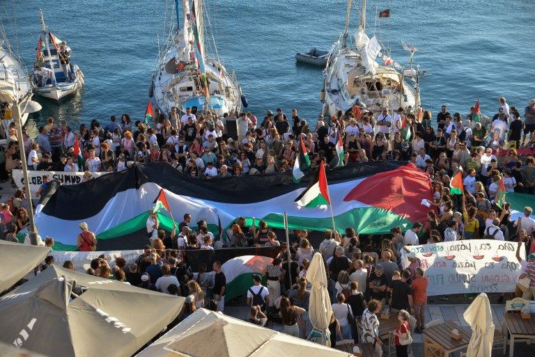 Χαρίτσης: Η κυβέρνηση να εγγυηθεί την ασφάλεια της ελληνικής αποστολής στη Γάζα