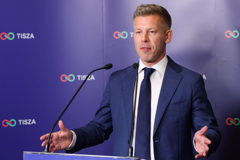 Ουγγαρία: Ιστορική ήττα για τον Όρμπαν  Έδωσε συγχαρητήρια στον Πέτερ Μαγιάρ