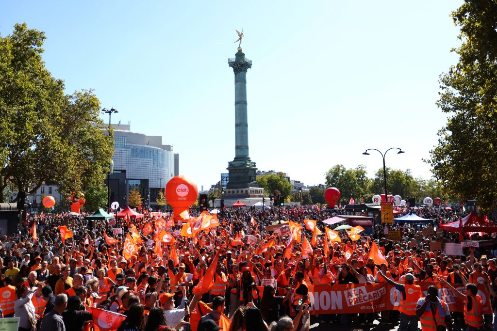 Γαλλία: Περισσότεροι από ένα εκατομμύριο διαδηλωτές κατά της δημοσιονομικής λιτότητας