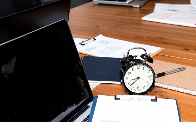 Eurostat: 1 στους 5 Έλληνες δούλεψε πάνω από 45 ώρες την εβδομάδα το β' τρίμηνο - Πρωτιά στην Ευρώπη