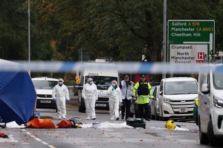 Ένα από τα θύματα της επίθεσης στο Μάντσεστερ πιθανότατα έχασε τη ζωή του από αστυνομικά πυρά