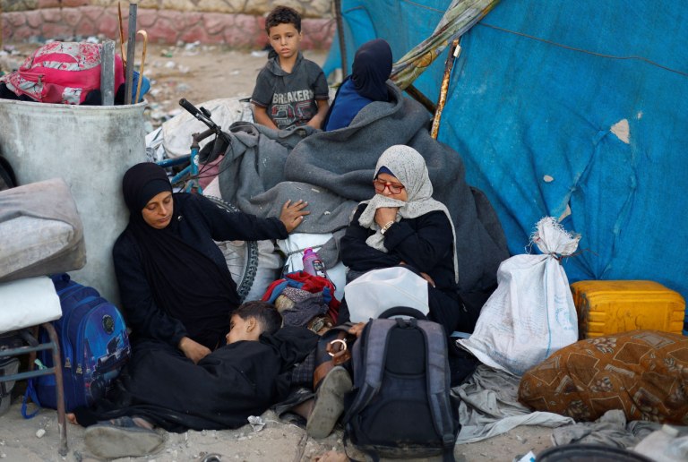 Από δύο κατευθύνσεις η προέλαση των IDF στο κέντρο της πόλης της Γάζας  Δεκάδες νεκροί, χιλιάδες εκτοπισμένοι