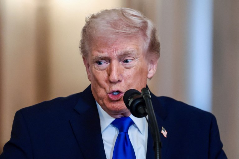 Τραμπ: Το Μεξικό πρέπει να