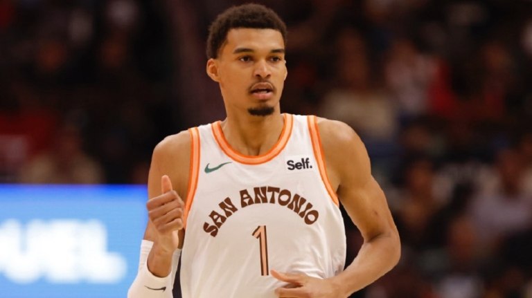 Οι φοβεροί και τρομεροί Σπερς σάρωσαν τα βραβεία του μήνα στο ΝΒΑ (pic, vid)