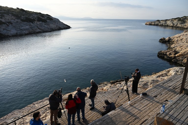 Τρίτη ημέρα ερευνών για τον 34χρονο δύτη στο πηγάδι του θανάτου