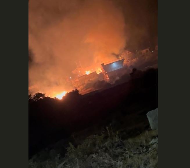 Φωτιά στη Νέα Πέραμο  Ηχησε το 112 [βίντεο]