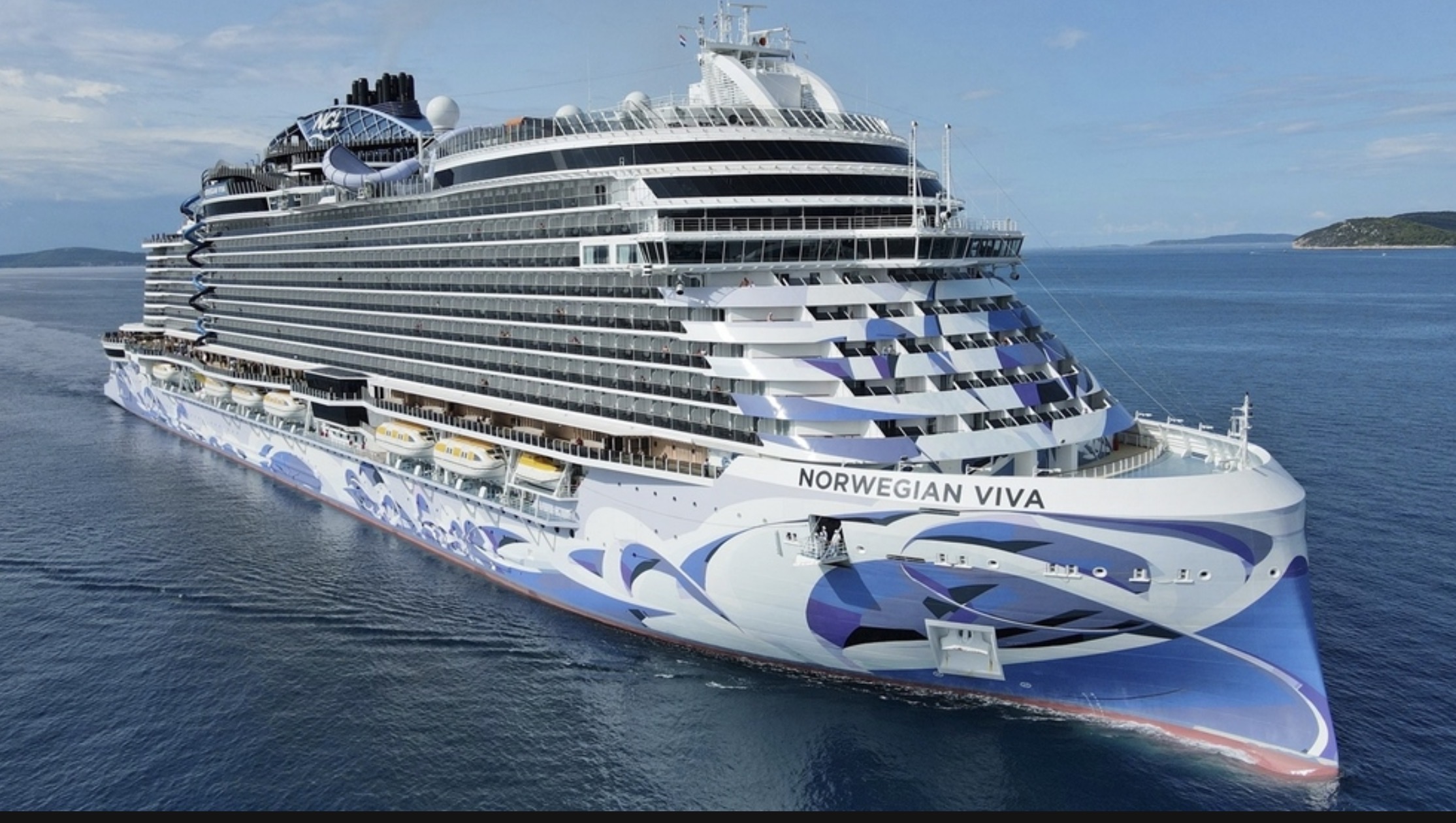 Στο λιμάνι του Βόλου το κρουαζιερόπλοιο NORWEGIAN VIVA