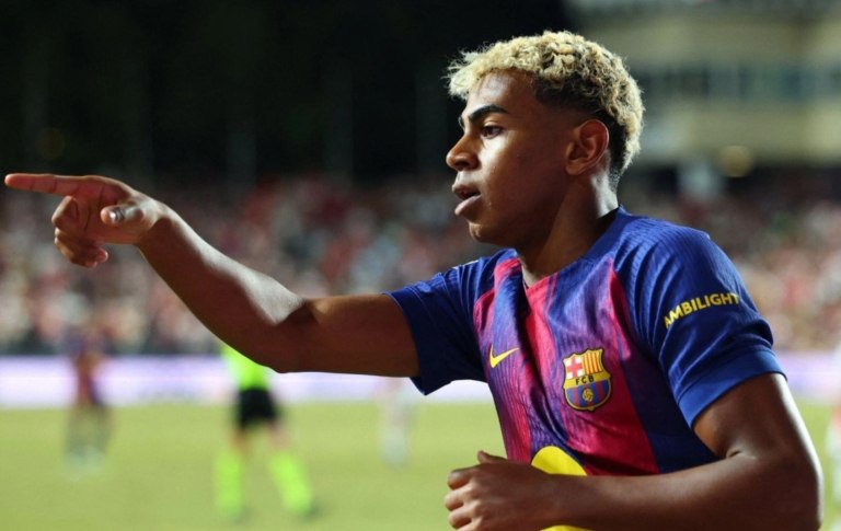 Συνέντευξη-εξομολόγηση του Λαμίν Γιαμάλ: Με κλείδωσαν στο σπίτι όταν μαχαίρωσαν τον πατέρα μου (vid)