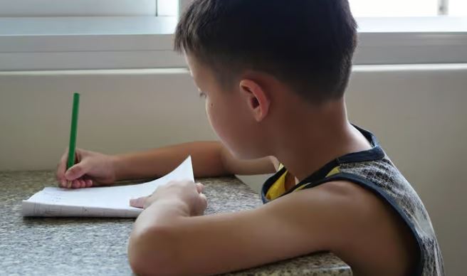 Κίνα: Στο νοσοκομείο 11χρονος μαθητής  Διάβαζε 14 ώρες συνεχόμενα