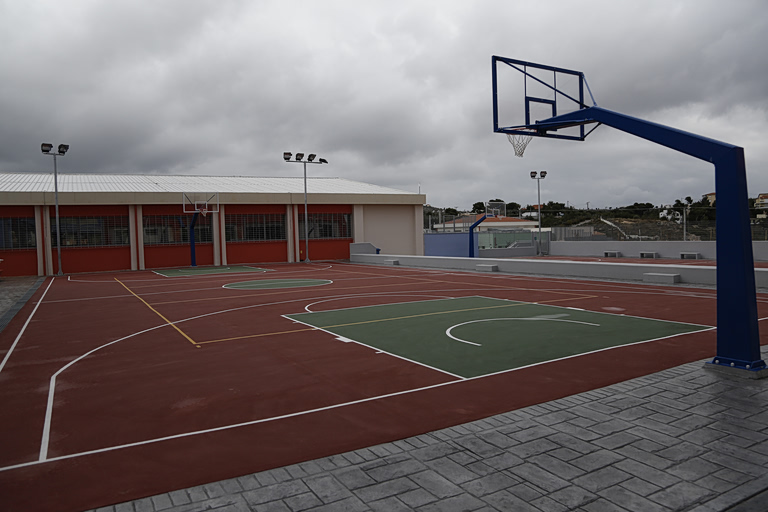 Κλειστά σχολεία σε όλη τη χώρα  Τι ισχύει στην Αττική, σε ποιους δήμους θα γίνει τηλεκπαίδευση