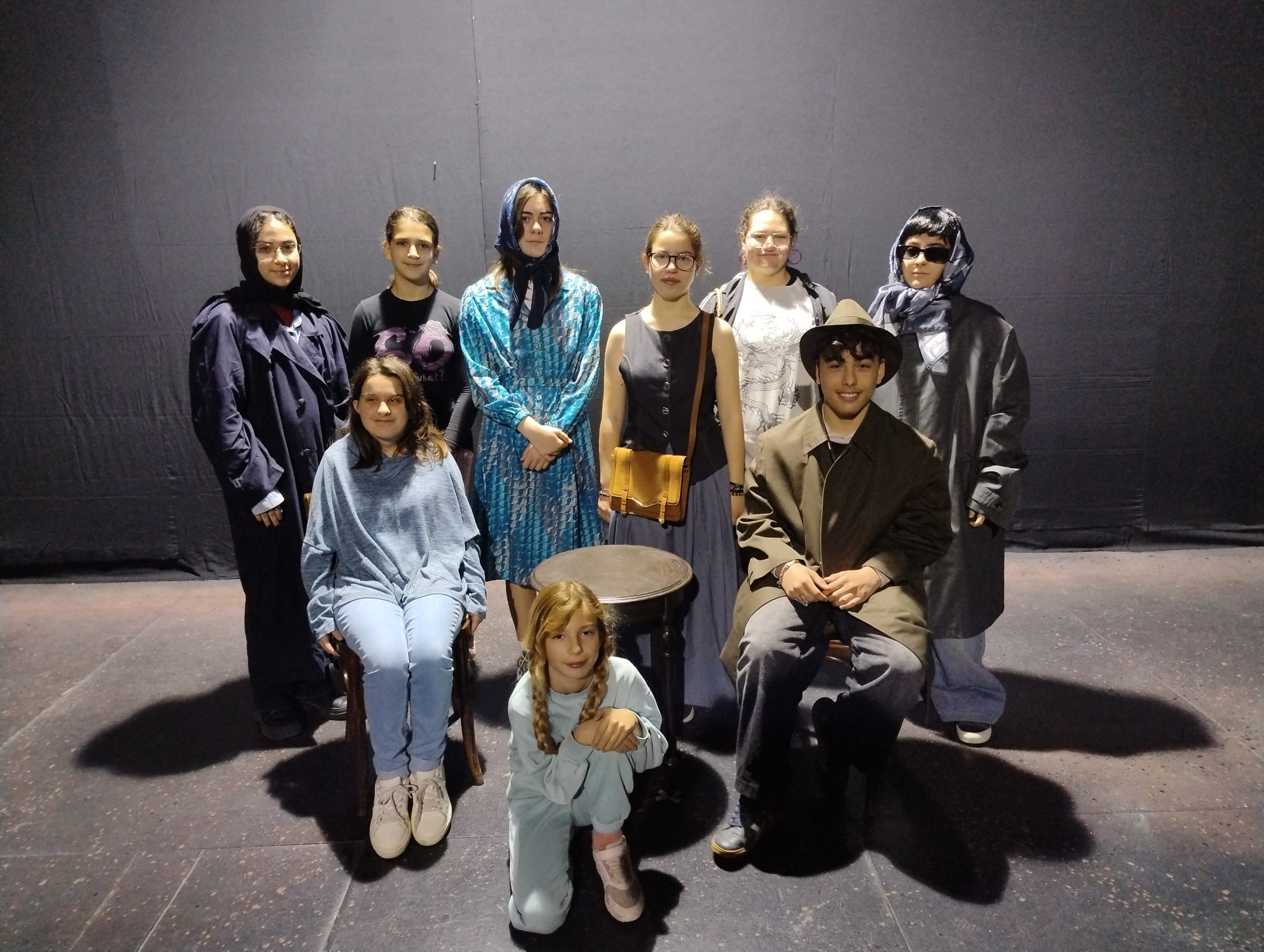 Θεατρική παράσταση από τα