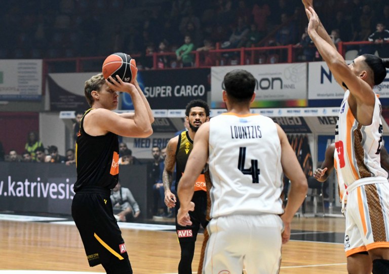 LIVE: ΑΕΚ  Προμηθέας Πάτρας