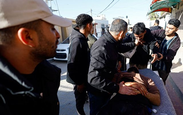 Γάζα: Τουλάχιστον 10 νεκροί