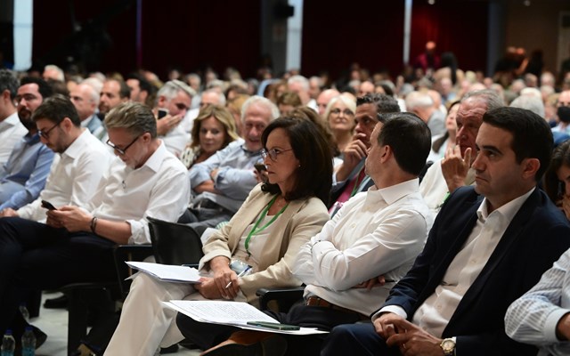 ΠΑΣΟΚ: Η δημοσκοπική φτώχεια φέρνει γκρίνια, τελεσίγραφα και προειδοποιήσεις σε Ν. Ανδρουλάκη