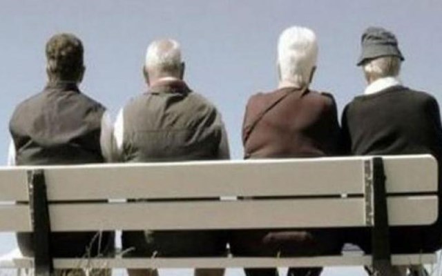 Στοιχεία-σοκ για την υπογεννητικότητα: Κάθε χρόνο "σβήνει" και μια μεγάλη ελληνική πόλη από τη διαφορά θανάτων-γεννήσεων