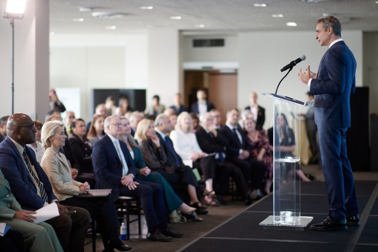 Κ. Μητσοτάκης: Σκέψεις για απαγόρευση των social media σε ανηλίκους κάτω των 16 ετών