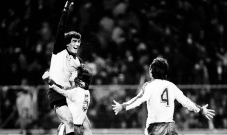 Μια ακόμη νύχτα του Φάντομ: Η Ελλάδα ψάχνει ένα ιστορικό αποτέλεσμα στη Δανία (vids, pics)