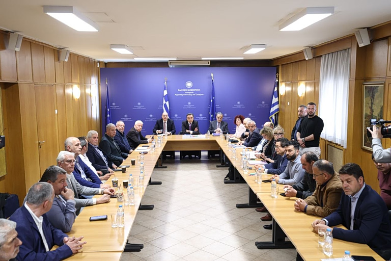 Αφθώδης πυρετός: Σχέδιο για μερική άρση απαγόρευσης διακίνησης τυριού από τη Λέσβο  Τα μέτρα που αποφασίστηκαν