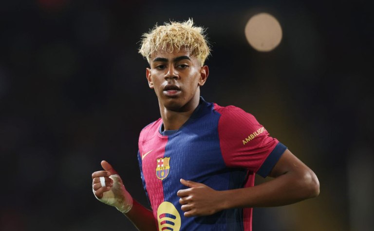 Αποκαλύψεις για τον Γιαμάλ: Οι παράλογες απαιτήσεις του πατέρα του και η ιδιαίτερη αντιμετώπιση στην Μπαρτσελόνα